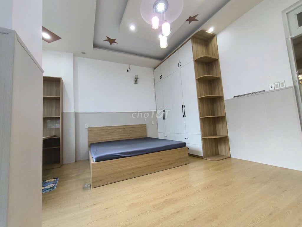 NHÀ 3 TẦNG PHÙNG CHÍ KIÊN, 3PN, CÓ NỘI THẤT