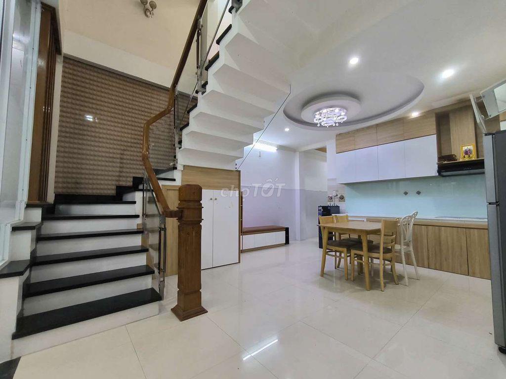 NHÀ 3 TẦNG PHÙNG CHÍ KIÊN, 3PN, CÓ NỘI THẤT