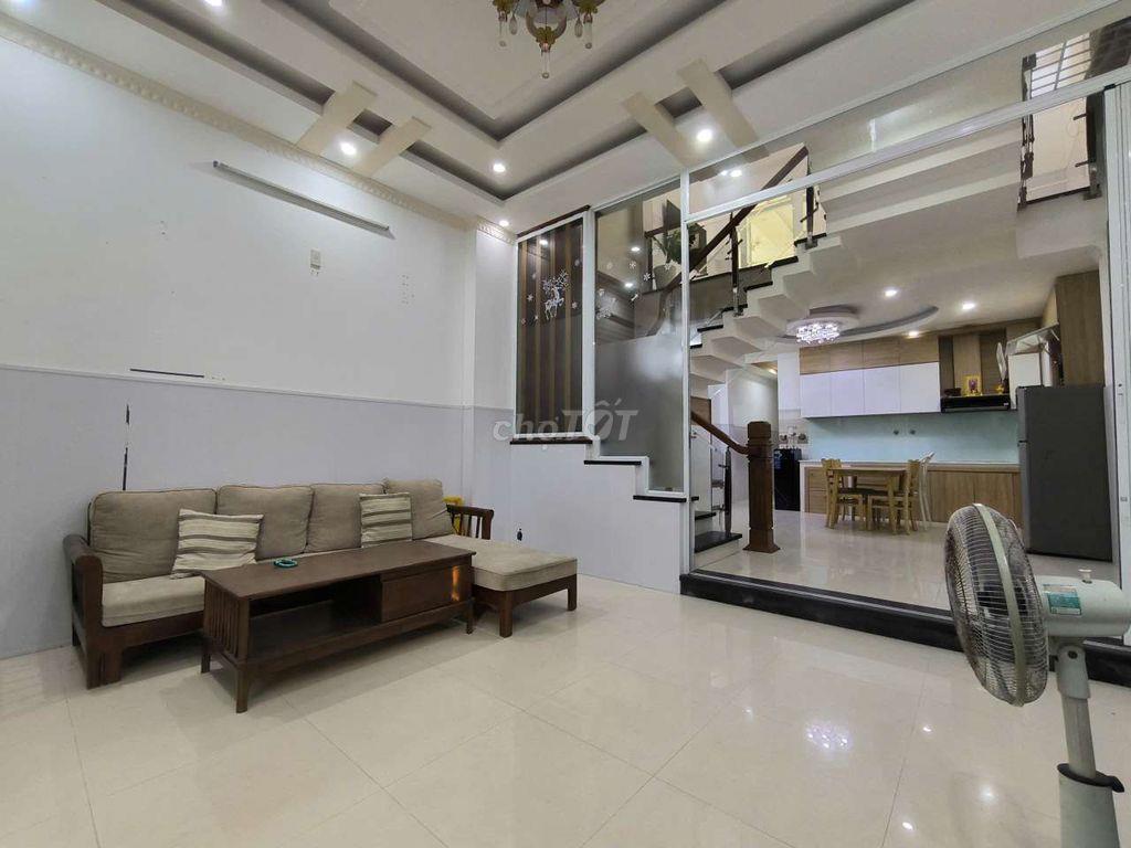 NHÀ 3 TẦNG PHÙNG CHÍ KIÊN, 3PN, CÓ NỘI THẤT