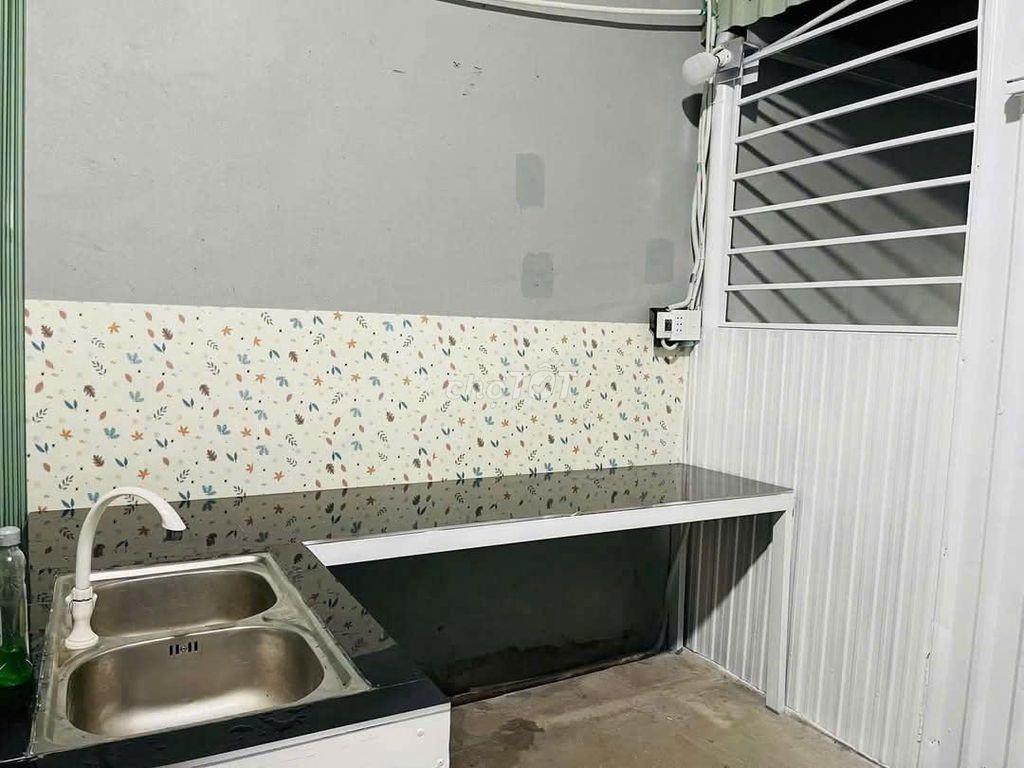 CHO THUÊ KHO CÓ GÁC LỬNG ĐƯỜNG 10M5 BÙI TẤN DIÊN, 105M2, 