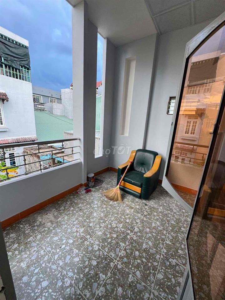 cho thuê nhà 2tầng 2pn-2wc Trần Cao Vân gần Hà Huy Tập