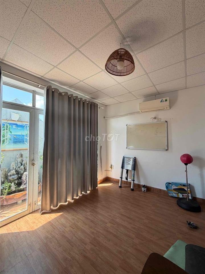 Cho thuê nhà 3tầng full nội thất mặt tiền HOÀ MINH, Liên Chiểu, Đ/Nẵng
