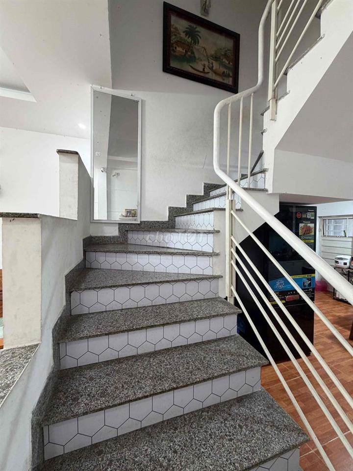 Cho thuê nhà 3tầng mặt tiền HOÀ MINH, Liên Chiểu gần Nguyễn Sinh Sắc