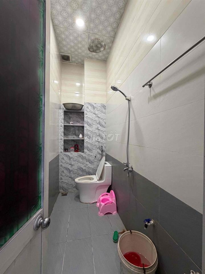 Cho thuê nhà mặt tiền phù hợp Spa, Nails.. đường PHẠM NHỮ TĂNG - ĐNẵng