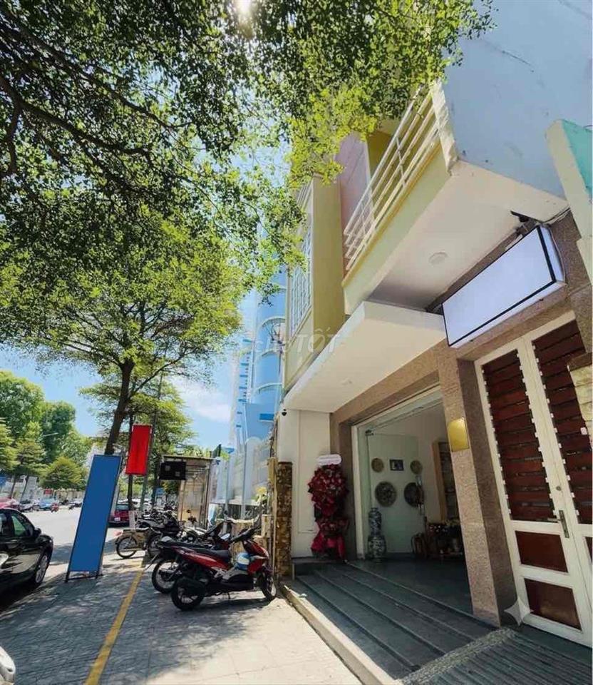 Cho thuê mặt bằng kinh doanh LÊ DUẨN - Hải Châu gần cầu Sông Hàn
