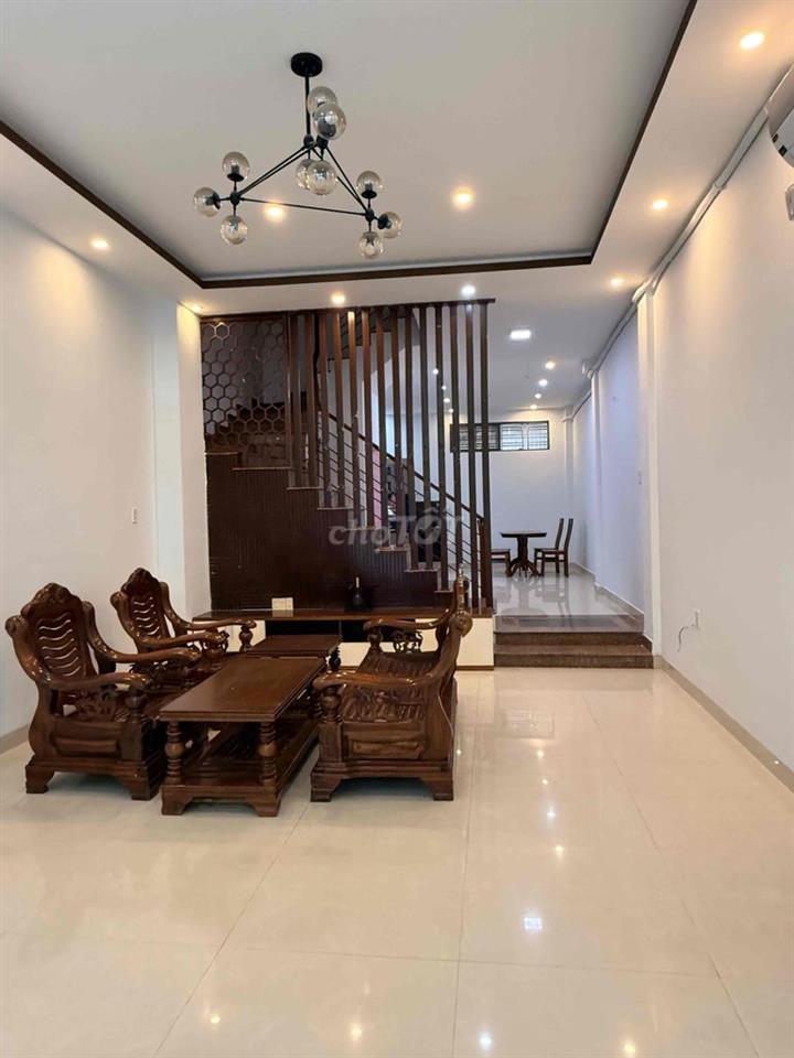 Cho thuê nhà nguyên căn đường Dương Đình Nghệ 7,5m, vị trí trung tâm