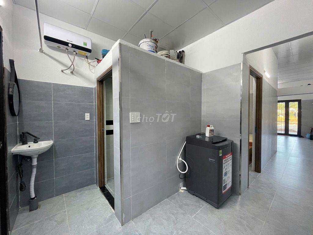 CHO THUÊ NHÀ CẤP 4 MỚI XÂY GẦN ĐH FPT – 7,5 TRIỆU/THÁNG