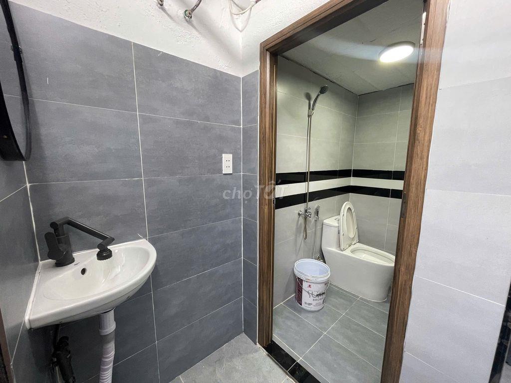 CHO THUÊ NHÀ CẤP 4 MỚI XÂY GẦN ĐH FPT – 7,5 TRIỆU/THÁNG