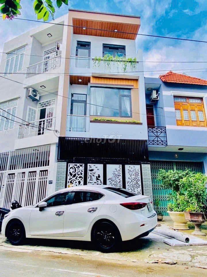 Nhà 3 tầng kiệt Cù Chính Lan ô tô vào đậu trước nhà được