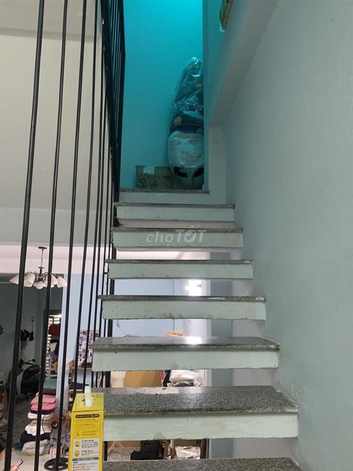 Chính chủ cho thuê nhà kiệt 304/4 Nguyễn Hoàng, phường Vĩnh Trung