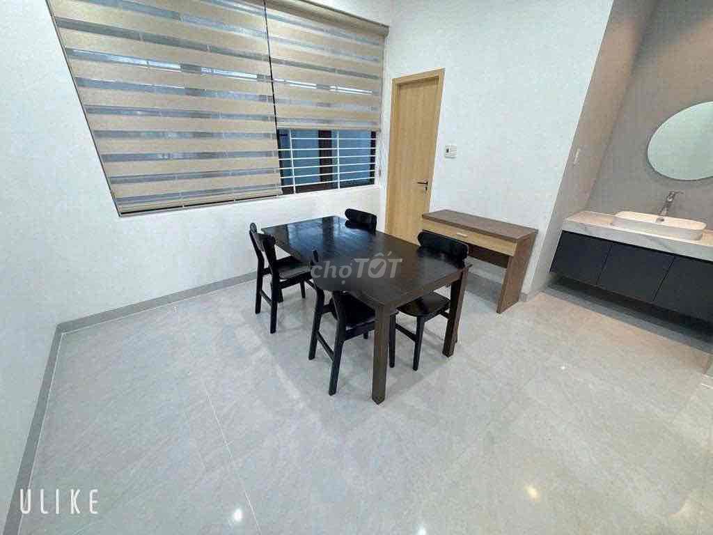 Nhà 2 tầng Mới toang 3PN 3WC cách biển 300m