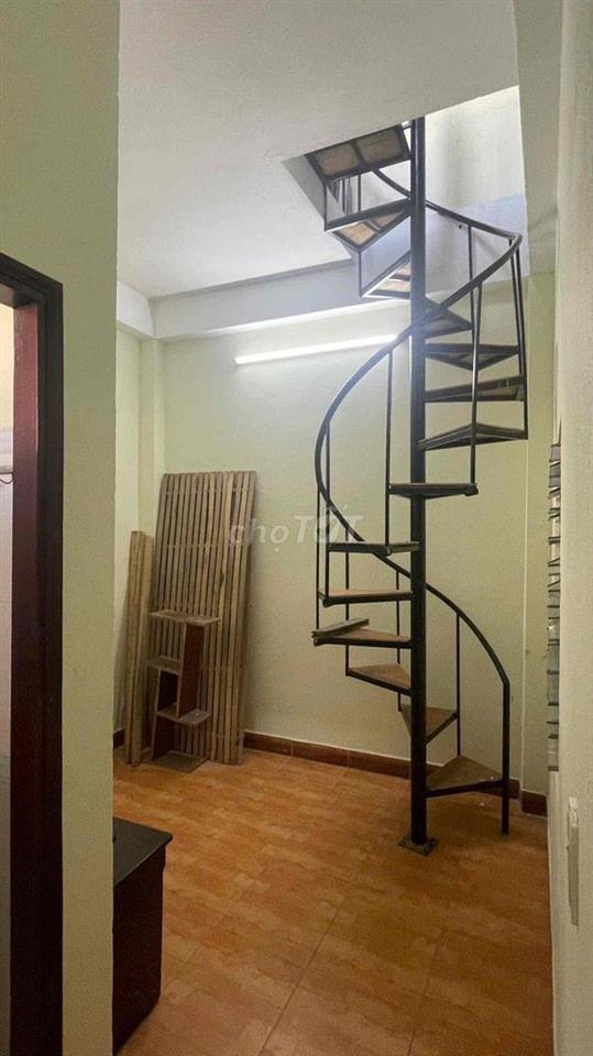 cho thuê nhà nguyên căn, nội thất cơ bản