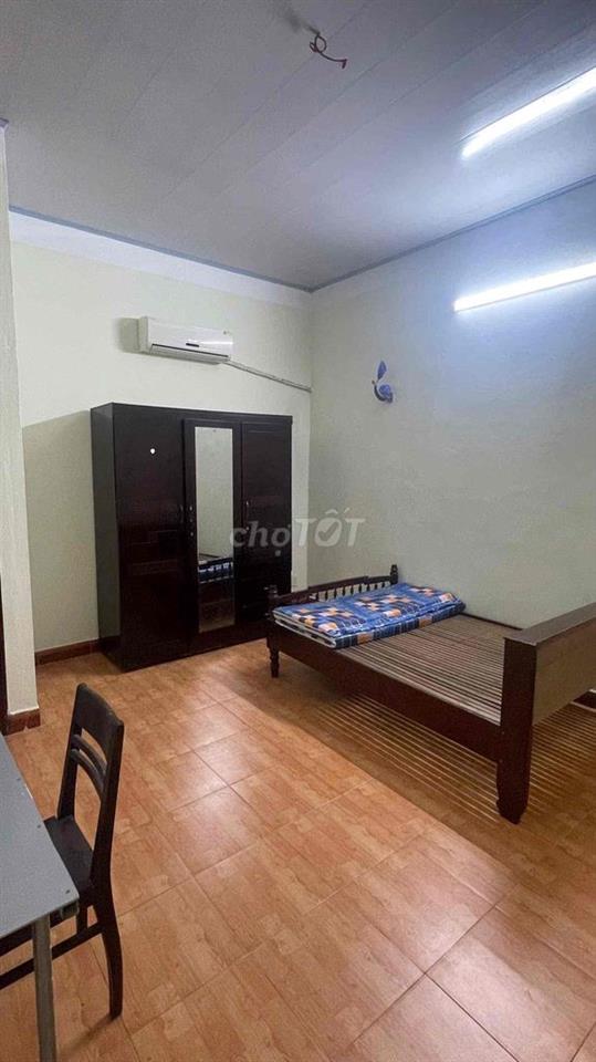 cho thuê nhà nguyên căn, nội thất cơ bản