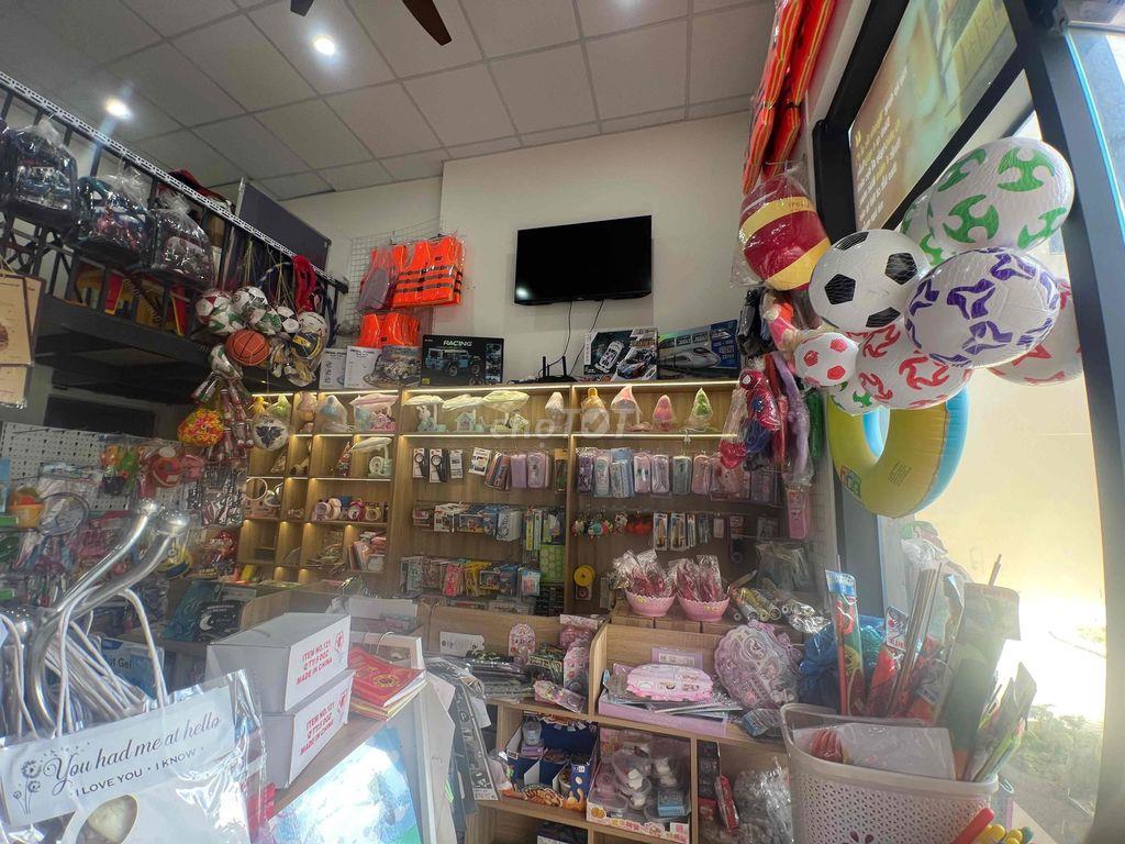 Chính chủ bán cắt lỗ nhà sách