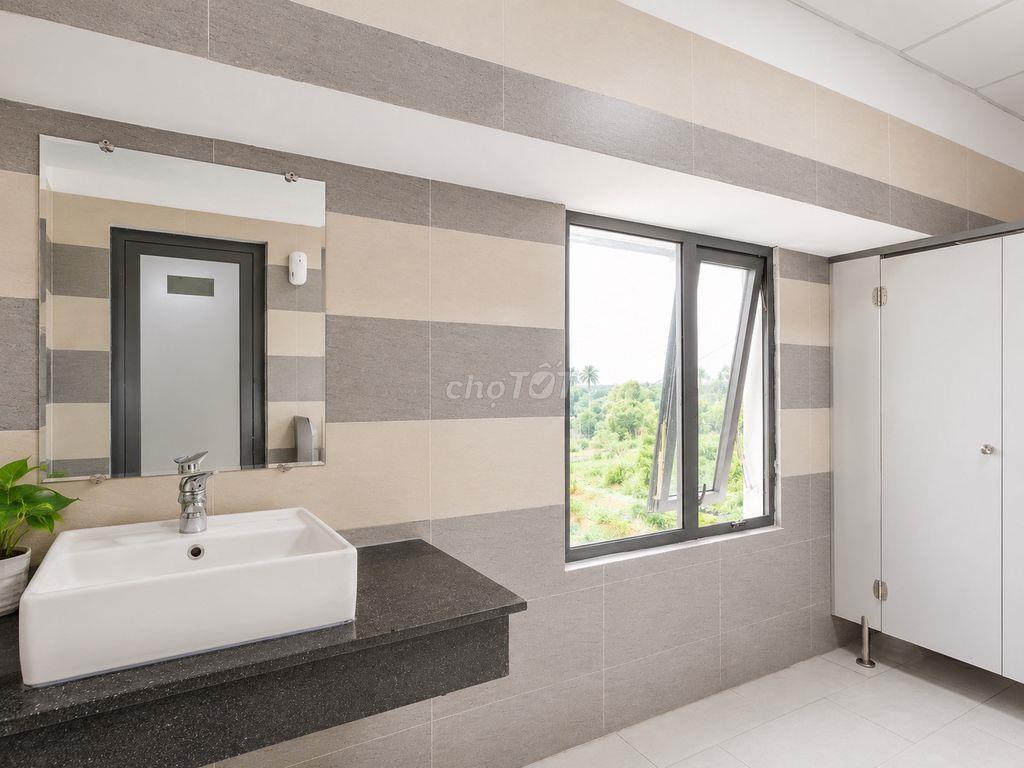 95M2 NGAY TẦNG 1 -VĂN PHÒNG CHO THUÊ NGUYỄN HỮU THỌ  
