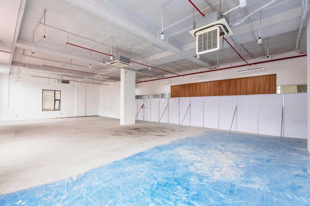  180M2 NGAY TẦNG 1-MẶT TIỀN NGUYỄN HỮU THỌ -VĂN PHÒNG CHO THUÊ 