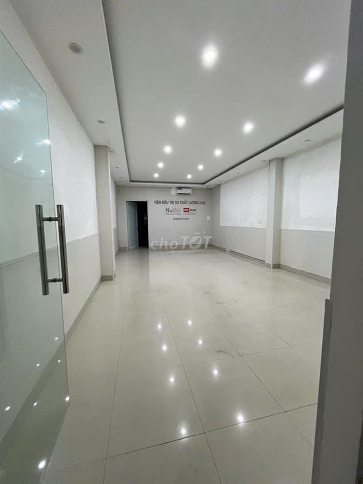 Cho thuê nhà mặt tiền Pasteur, 3 tầng, 550m2 sàn