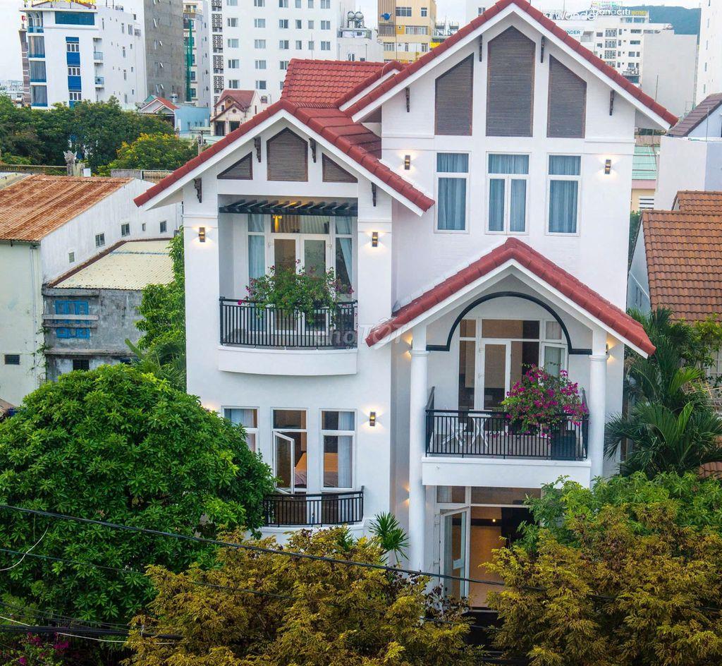Cho thuê biệt thự nguyên căn Camellia hơn 8 PN