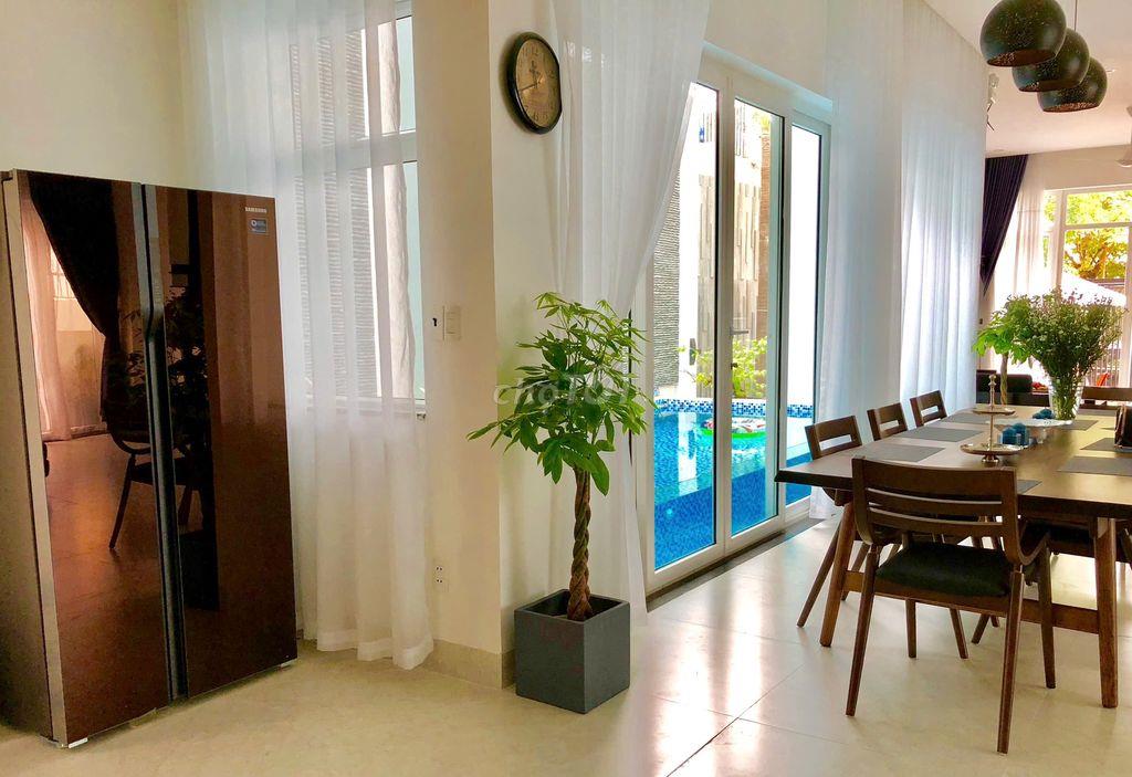 Cho thuê biệt thự nguyên căn Camellia hơn 8 PN