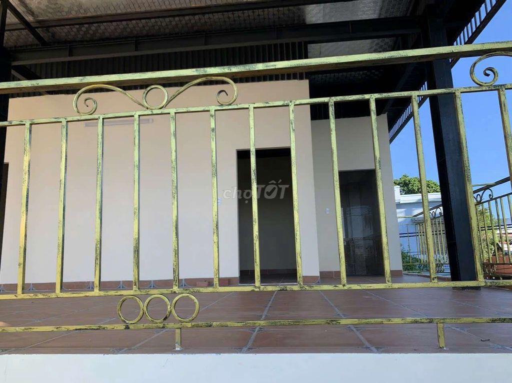 cho thuê mặt bằng 2 tầng Hoàng Sa