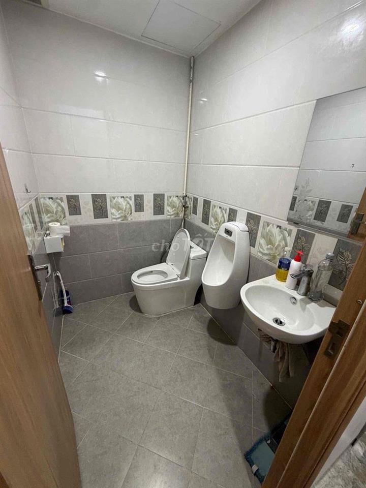 Văn Phòng Đầy Đủ Nội Thất Đẹp