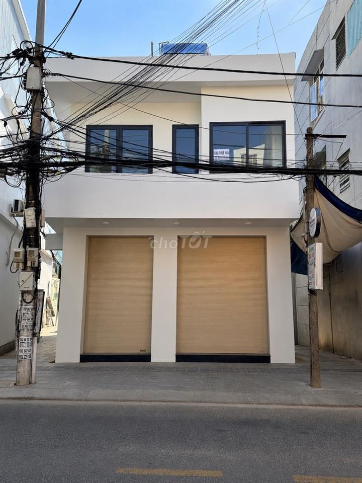 Cho thuê nhà mặt phố 2 tầng tại Nguyễn Hoàng - TTTP Đà Nẵng