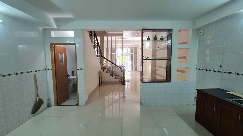 Cho thuê mặt bằng kinh doanh, Văn phòng làm việc