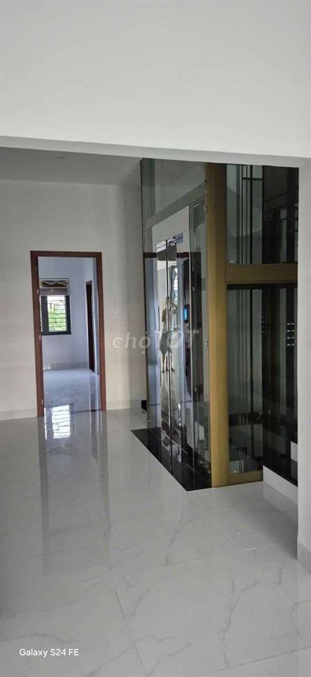 Mặt bằng có pn, thang máy 
