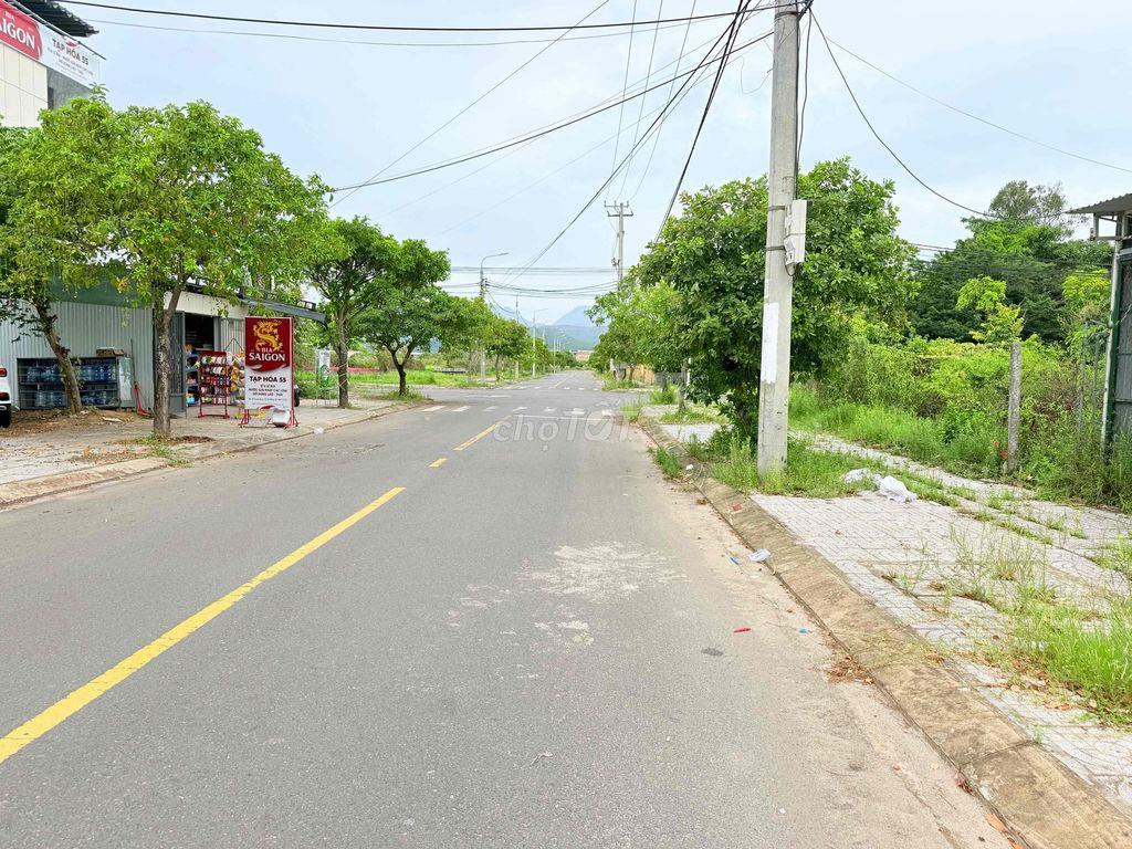 CẦN BÁN LÔ ĐẤT ĐẸP ĐƯỜNG TRUNG LẬP 12