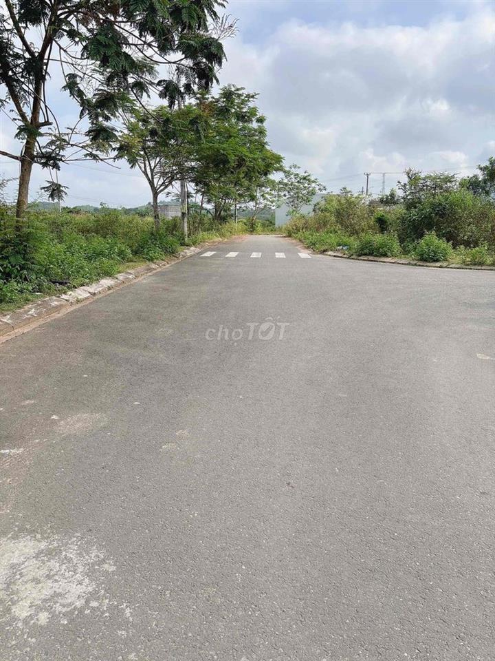 cần bán lô đất rẻ nhất khu tdc nhà vườn hoà ninh