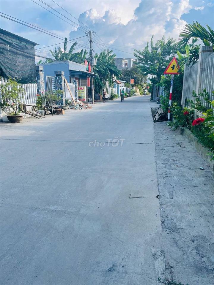 600m2 đất biệt thự giá chỉ 699 triệu ngay sát TT Ái Nghĩa 