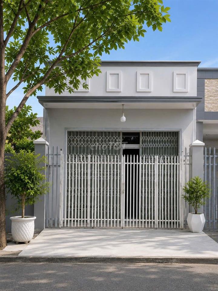 Tôi chính chủ cần bán nhà mặt tiền Ngọc Hồi