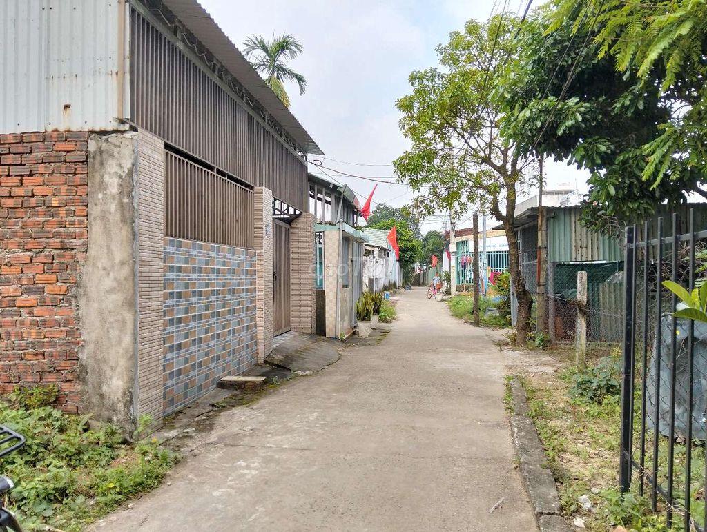 Lô đất ba lá gần chợ thanh vinh. Hoà khánh bắc đà nẵng