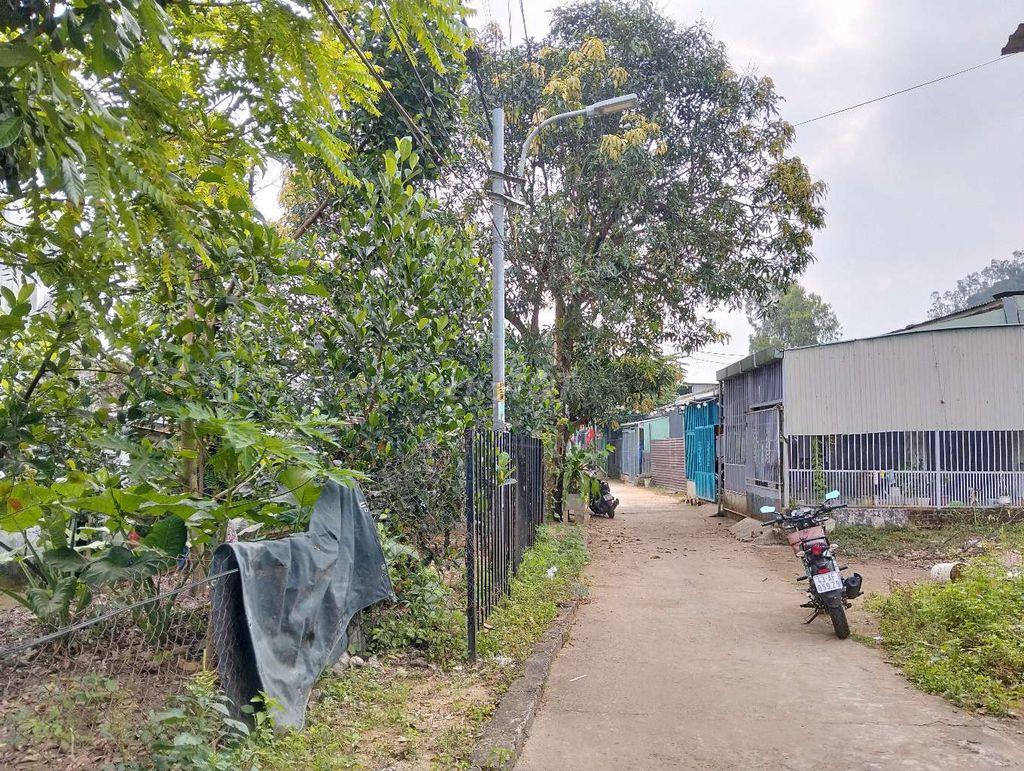 Lô đất ba lá gần chợ thanh vinh. Hoà khánh bắc đà nẵng