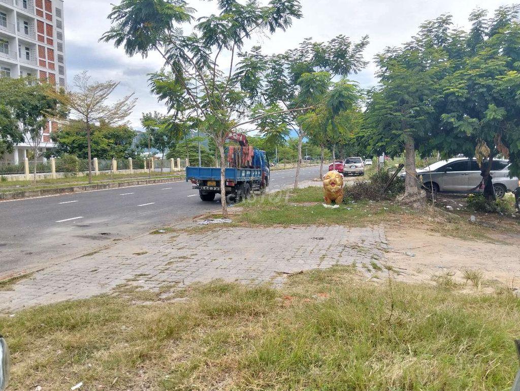 Đất mặt tiền có nhà tôn. khu nguyễn lương bằng đà nẵng 