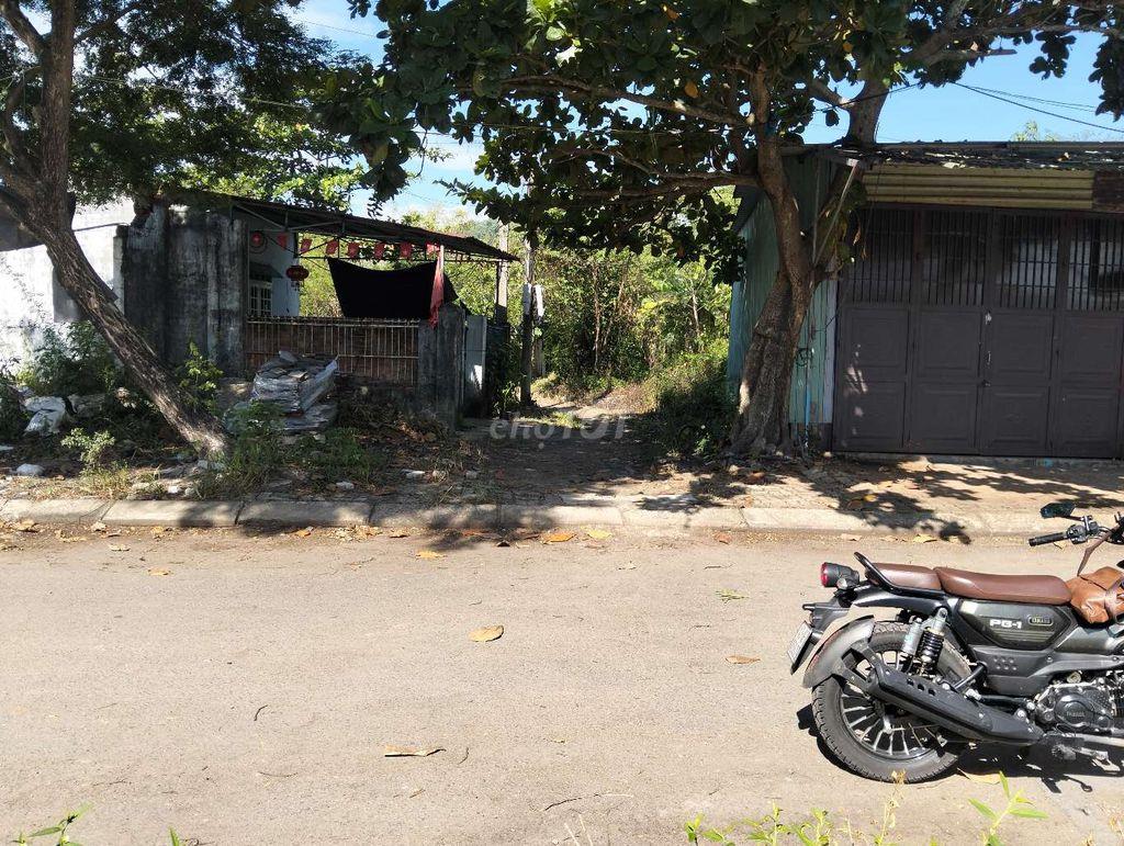 lô đất trồng cây hàng năm bên hông chợ hoà phát tôn đản đà nẵng