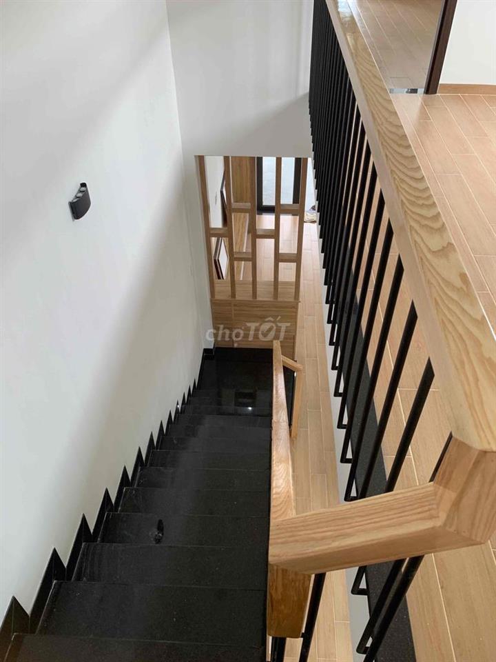 Nhà 2 tầng Điện Ngọc sát FPT Đà Nẵng