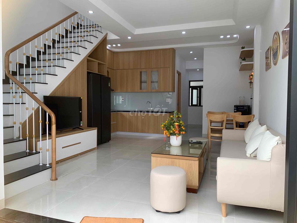 Nhà 2 Tầng Điện Ngọc