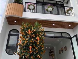 Nhà 2 Tầng Điện Ngọc