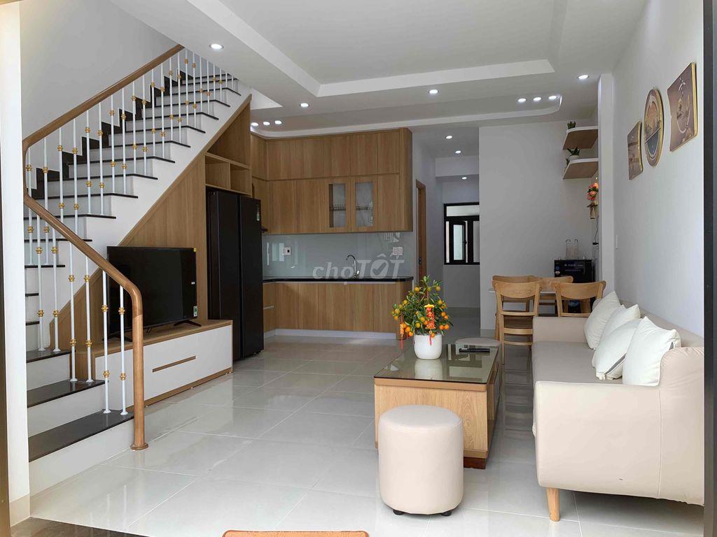 Nhà 2 Tầng Điện Ngọc