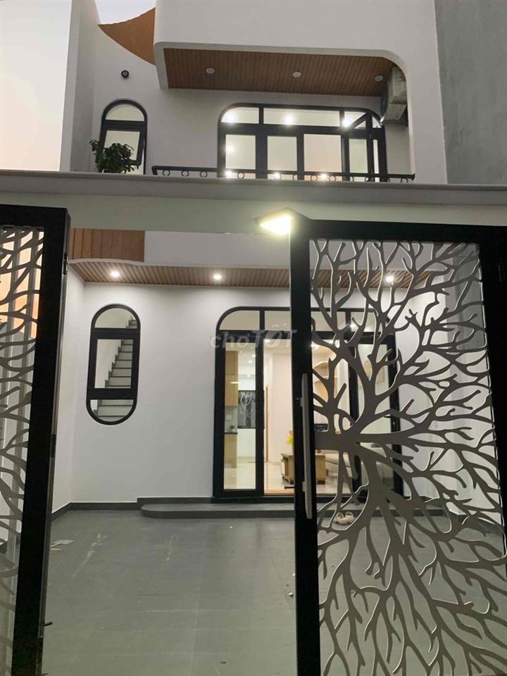 Nhà 2 Tầng Điện Ngọc cần bán