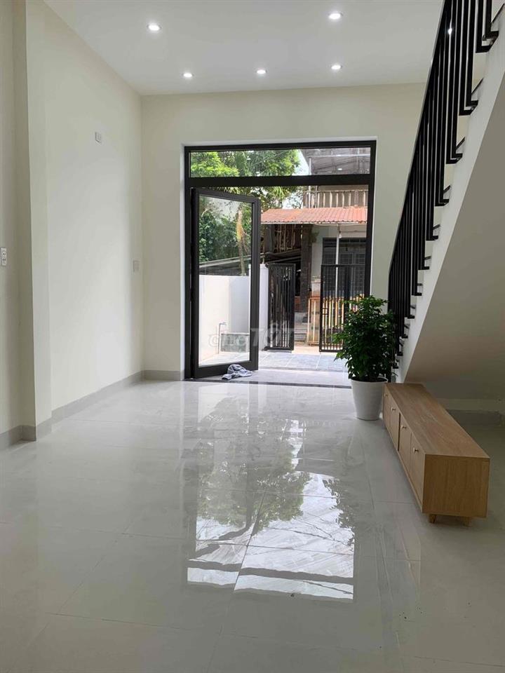 Nhà 2 tầng gần khu Công Nghiệp Điện Ngọc