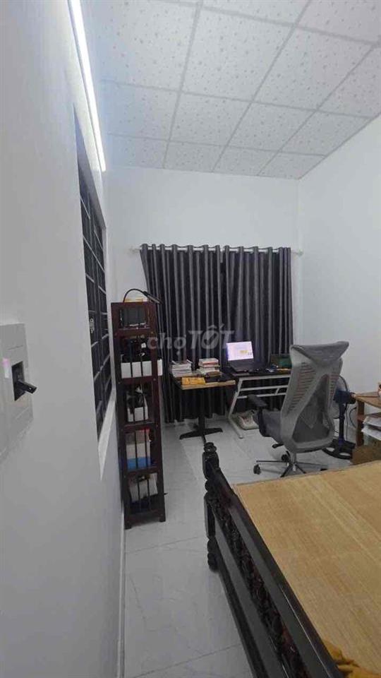 Nhà 2 tầng View công viên đẹp giá đầu tư ạ