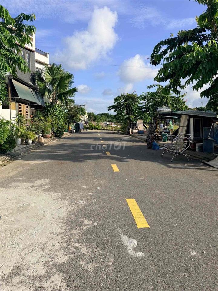Đất đường 7.5 sát Võ Chí Công giá rẻ đây ạ