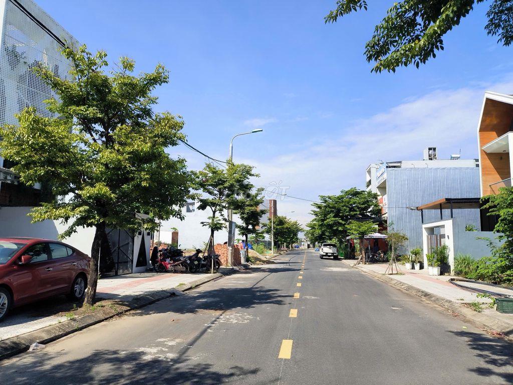 Gấp Bán Nhanh Đất Nền Nam Hòa Xuân Hói Kiểng 33 Tây Bắc B2.92 giá rẻ 