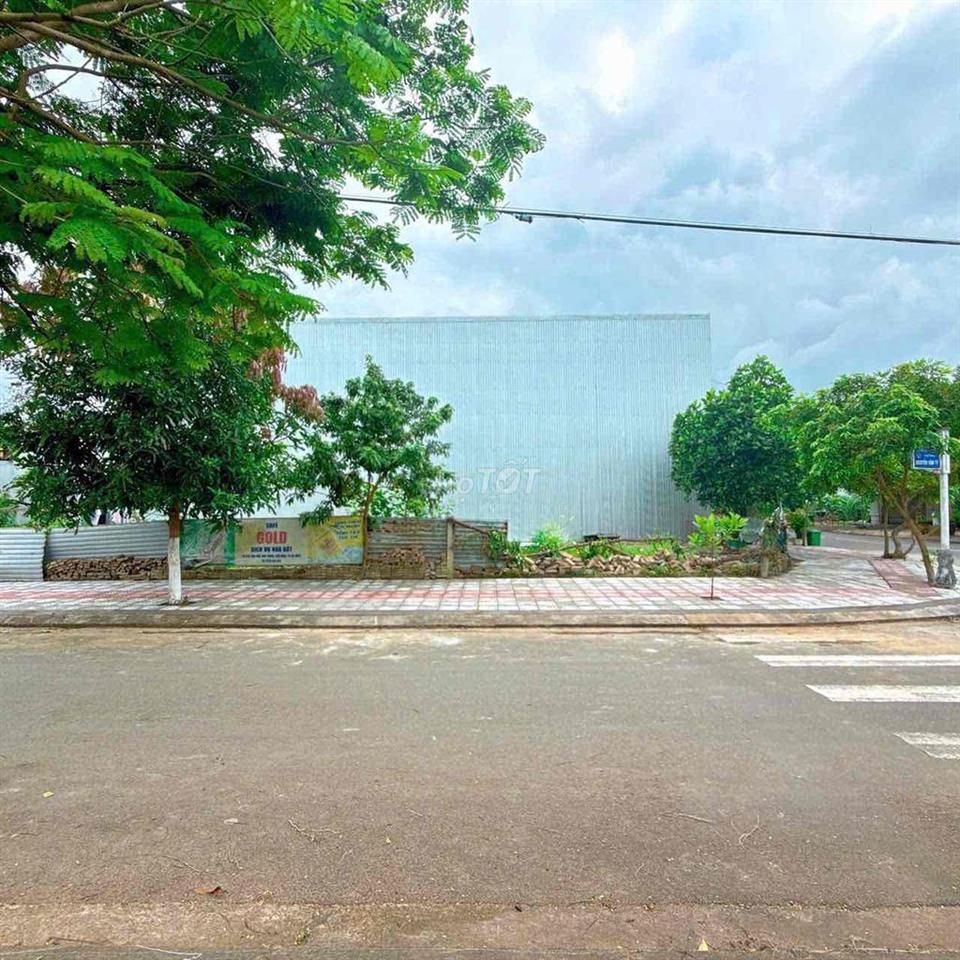 cho thuê đất mặt tiền thăng long