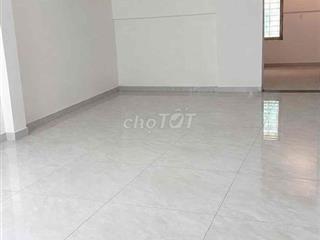 Cho thuê phòng lớn 50m2 tại nhà mặt tiền trung tâm quận thanh khê