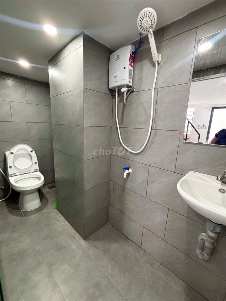 PHÒNG ĐẦU CẦU RỒNG 2-3 NGƯỜI Ở