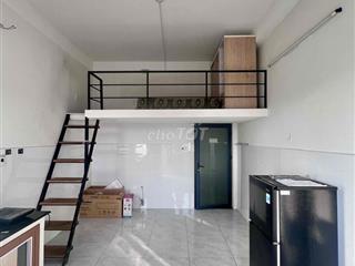 Phòng ĐHKT gác lửng đầy đủ nội thất, sạch sẽ, khu vực yên tĩnh an ninh