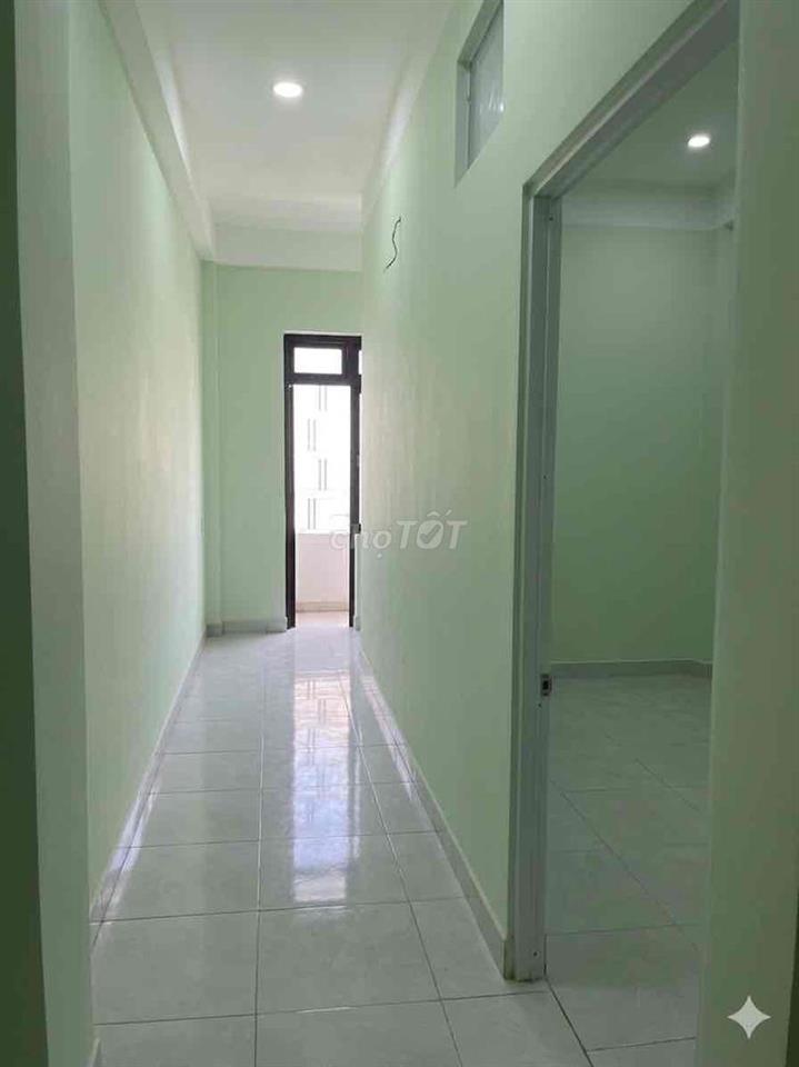 dư 3 phòng đường Đỗ Bá ,,,  1 phòng lớn và 2 phòng nhỏ tầng 3 , phòng